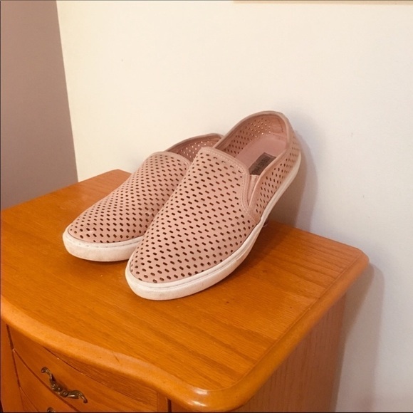 Steve Madden Shoes - Steve madden laser cut slip on’s